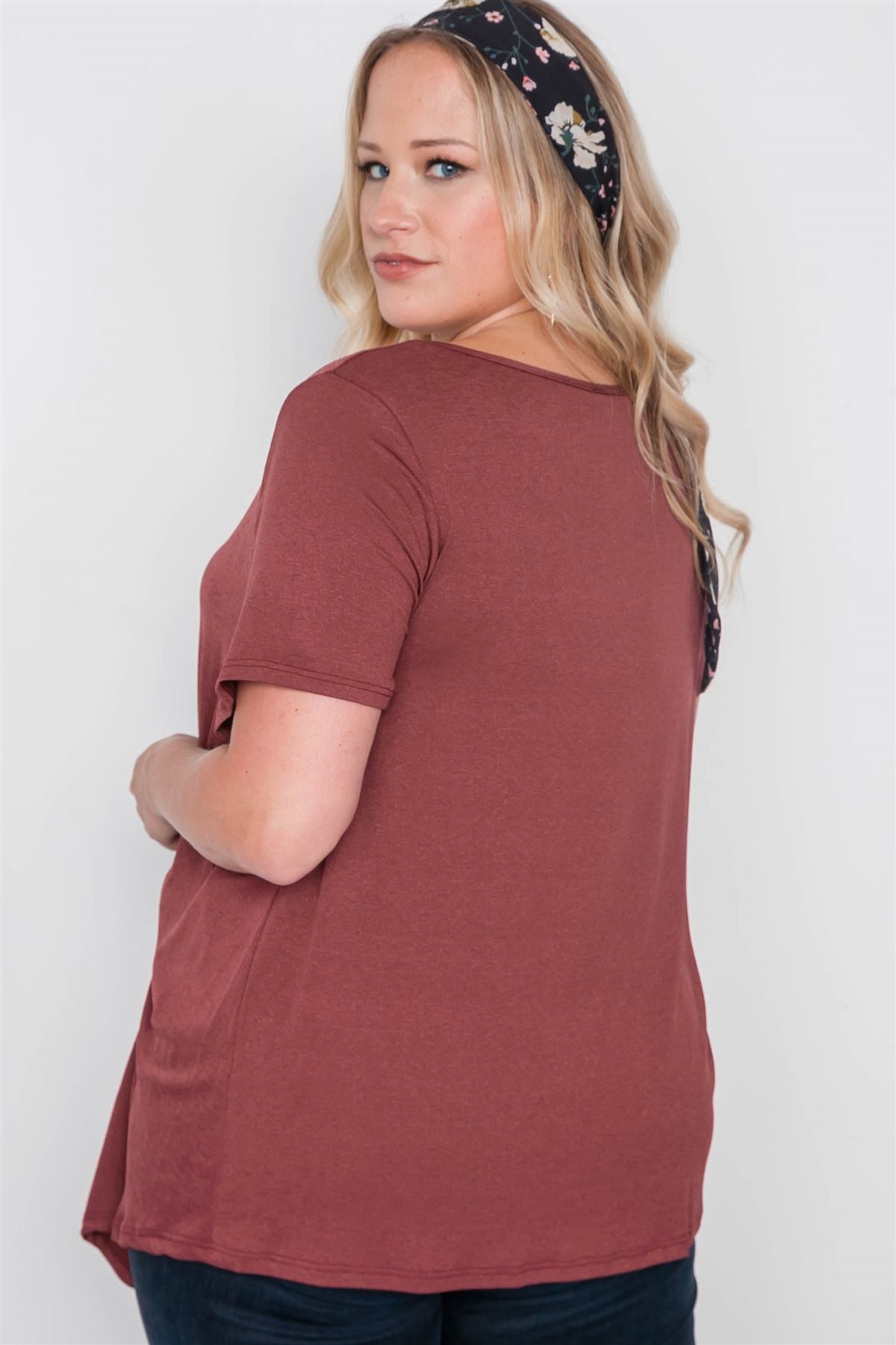 Plus Size Short Sleeve Twist Front Top