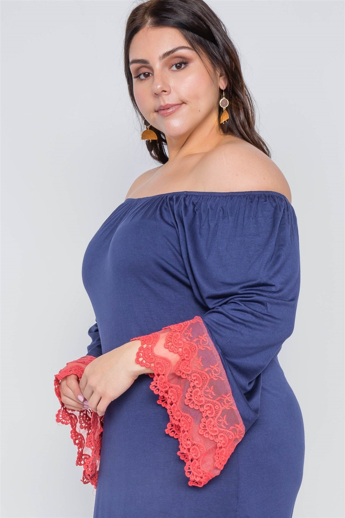 Plus Size Off-the-shoulder Lace Hem Dress