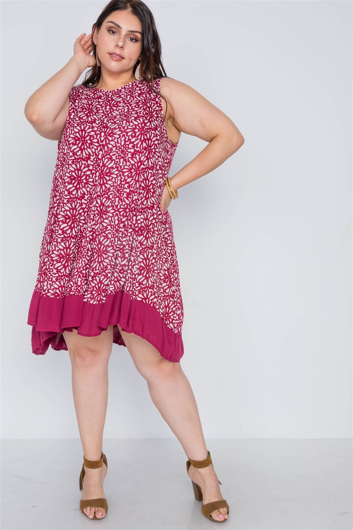 Plus Size Red White Floral Sleeveless Boho Dress-Runs one size smaller-1XL will fit sizes L and XL