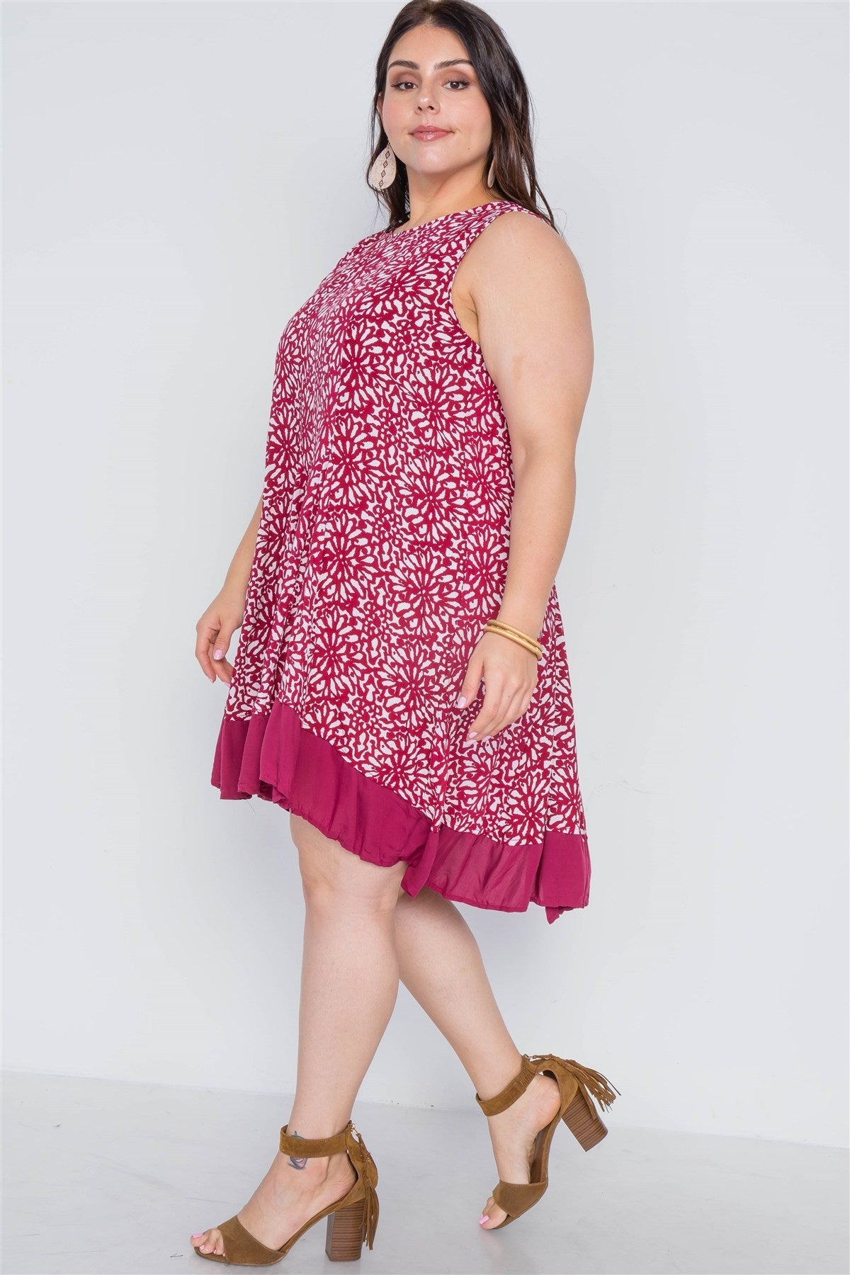 Plus Size Red White Floral Sleeveless Boho Dress-Runs one size smaller-1XL will fit sizes L and XL