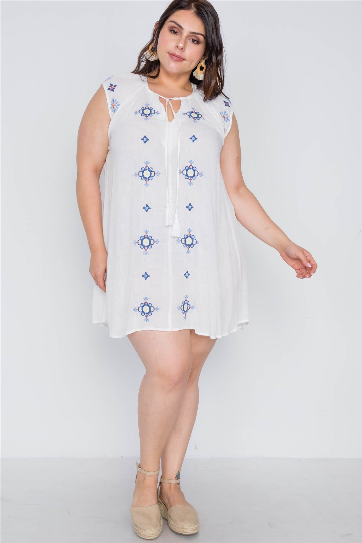 Plus Size Off White Floral Embroidery Mini Dress