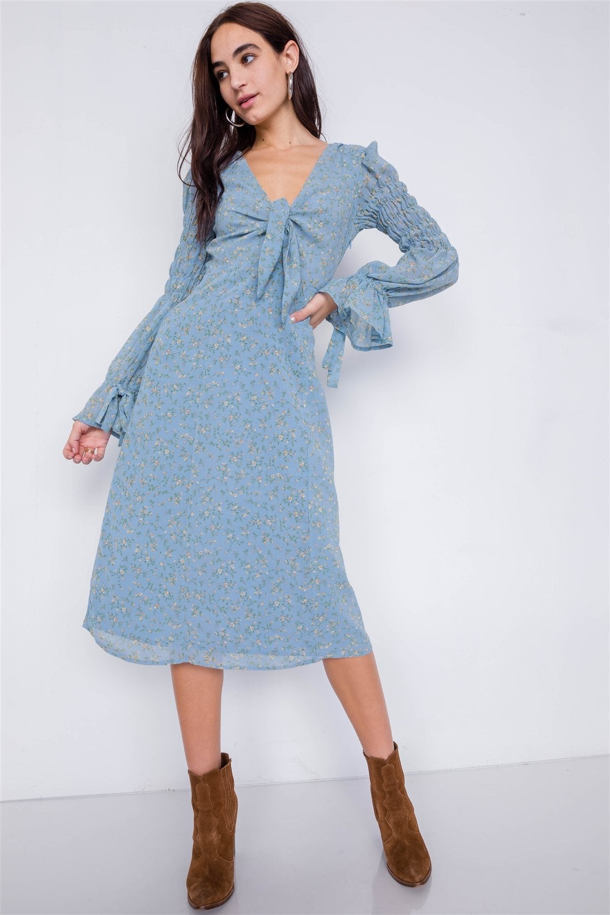 Minimalist Floral Tiered Cinched Puff Sleeve Midi Dress