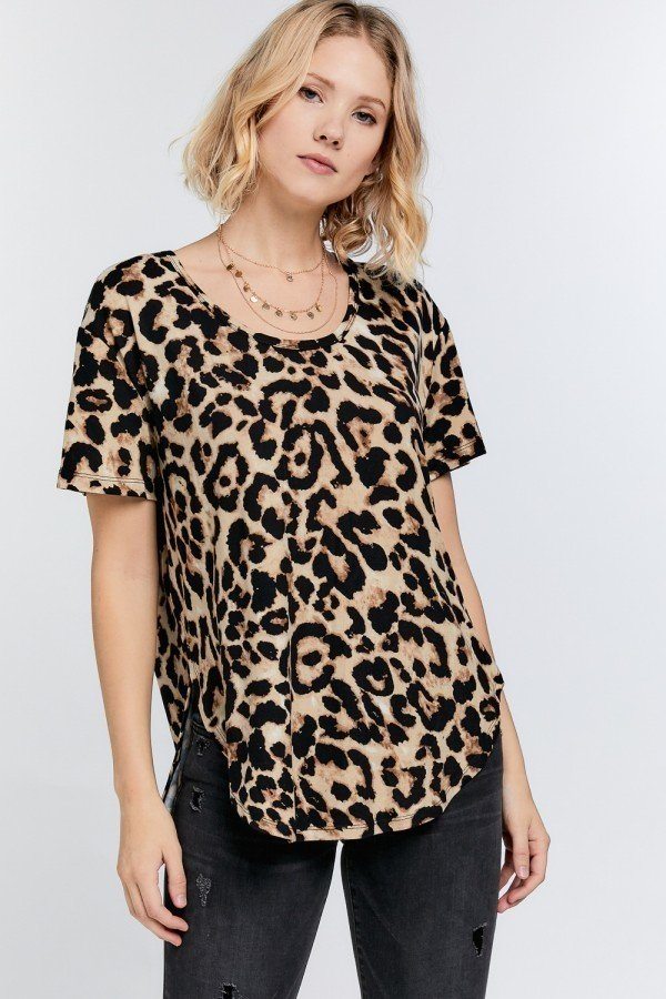 Wild Animal Print Round Neck Short Sleeve Tee