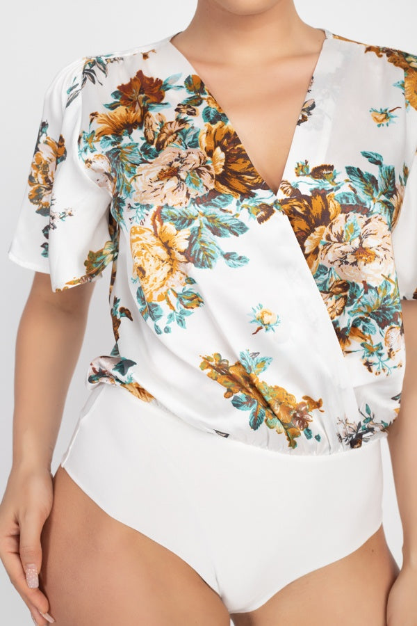 Floral Print Front Warp Bodysuit